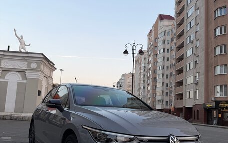 Volkswagen Golf VIII, 2021 год, 2 500 000 рублей, 2 фотография