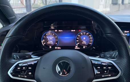 Volkswagen Golf VIII, 2021 год, 2 500 000 рублей, 13 фотография