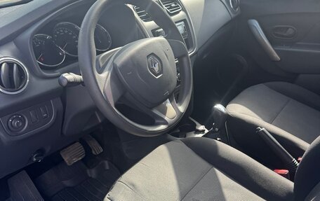 Renault Logan II, 2016 год, 650 000 рублей, 11 фотография