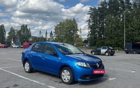 Renault Logan II, 2016 год, 650 000 рублей, 3 фотография