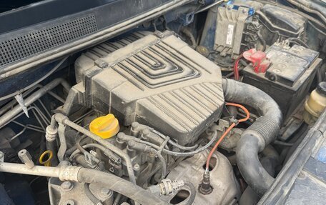 Renault Logan II, 2016 год, 650 000 рублей, 17 фотография
