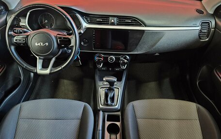 KIA Rio IV, 2021 год, 1 599 000 рублей, 9 фотография