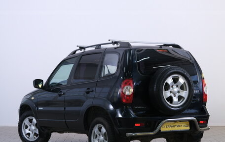 Chevrolet Niva I рестайлинг, 2011 год, 599 000 рублей, 4 фотография