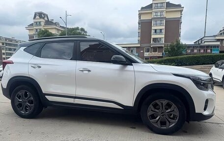 KIA Seltos I, 2023 год, 1 499 999 рублей, 6 фотография
