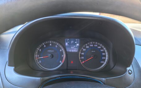 Hyundai Solaris II рестайлинг, 2015 год, 400 000 рублей, 4 фотография