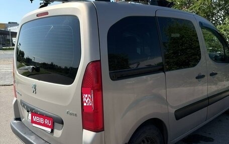 Peugeot Partner II рестайлинг 2, 2009 год, 650 000 рублей, 7 фотография