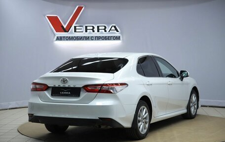 Toyota Camry, 2021 год, 2 490 000 рублей, 5 фотография
