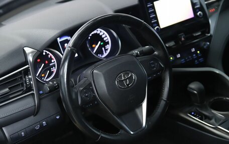 Toyota Camry, 2021 год, 2 490 000 рублей, 13 фотография