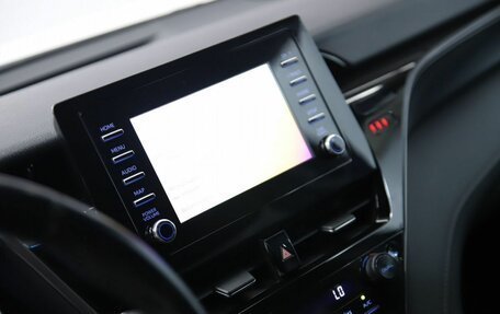 Toyota Camry, 2021 год, 2 490 000 рублей, 14 фотография
