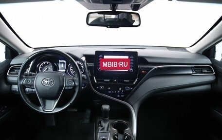 Toyota Camry, 2021 год, 2 490 000 рублей, 12 фотография