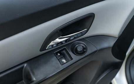 Chevrolet Cruze II, 2011 год, 600 000 рублей, 20 фотография