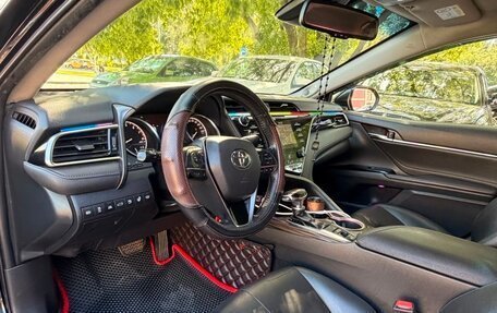 Toyota Camry, 2018 год, 2 100 000 рублей, 7 фотография