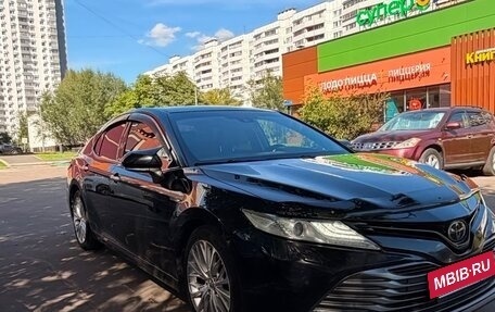 Toyota Camry, 2018 год, 2 100 000 рублей, 2 фотография