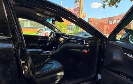 Toyota Camry, 2018 год, 2 100 000 рублей, 22 фотография