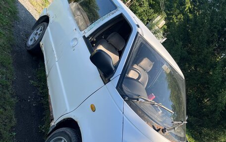 Nissan Serena I, 1993 год, 105 000 рублей, 6 фотография