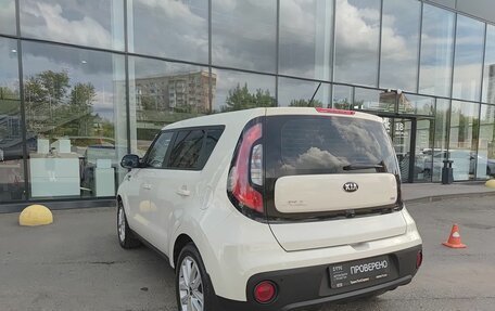 KIA Soul II рестайлинг, 2018 год, 1 680 000 рублей, 8 фотография