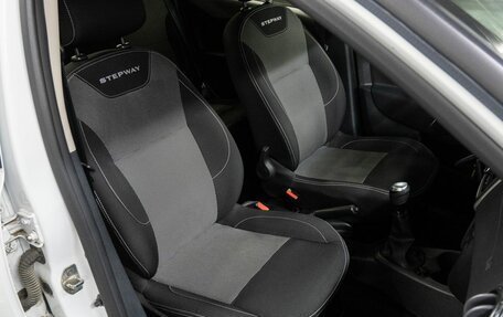 Renault Logan II, 2022 год, 1 175 000 рублей, 17 фотография
