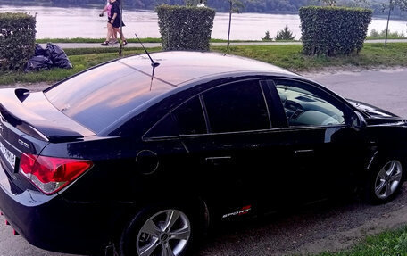 Chevrolet Cruze II, 2010 год, 635 000 рублей, 6 фотография