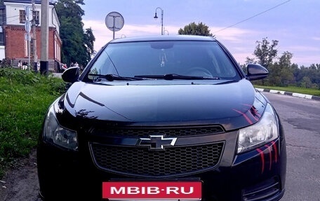 Chevrolet Cruze II, 2010 год, 635 000 рублей, 4 фотография