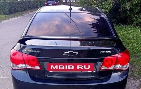 Chevrolet Cruze II, 2010 год, 635 000 рублей, 5 фотография