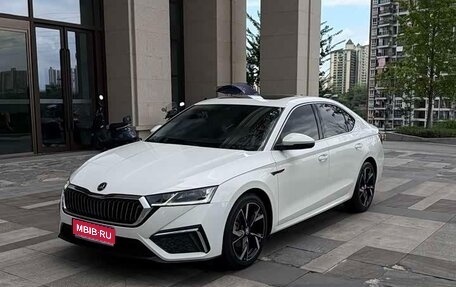 Skoda Octavia IV, 2022 год, 1 800 444 рублей, 1 фотография