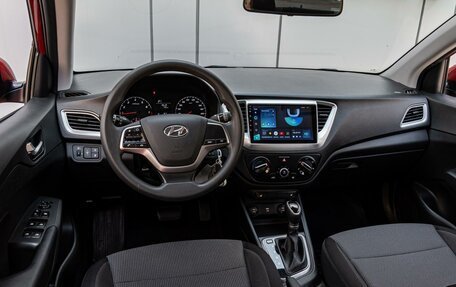 Hyundai Solaris II рестайлинг, 2021 год, 1 535 000 рублей, 6 фотография