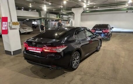 Toyota Camry, 2021 год, 2 900 000 рублей, 4 фотография