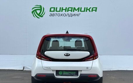 KIA Soul III, 2021 год, 2 200 000 рублей, 6 фотография