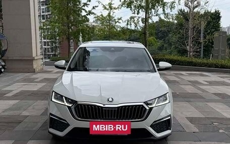 Skoda Octavia IV, 2022 год, 1 800 444 рублей, 2 фотография