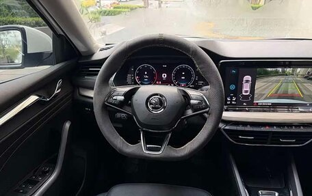 Skoda Octavia IV, 2022 год, 1 800 444 рублей, 9 фотография