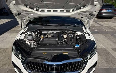 Skoda Octavia IV, 2022 год, 1 800 444 рублей, 7 фотография