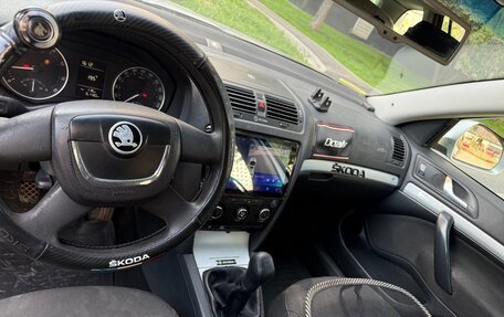 Skoda Octavia, 2011 год, 540 000 рублей, 10 фотография