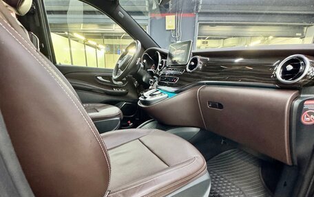 Mercedes-Benz V-Класс, 2017 год, 4 800 000 рублей, 11 фотография