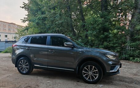 Geely Atlas, 2023 год, 1 990 000 рублей, 4 фотография