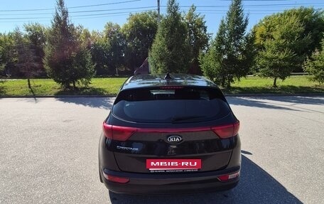 KIA Sportage IV рестайлинг, 2018 год, 2 100 000 рублей, 5 фотография