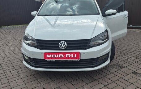 Volkswagen Polo VI (EU Market), 2018 год, 1 250 000 рублей, 2 фотография