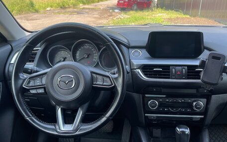 Mazda 6, 2017 год, 1 880 000 рублей, 4 фотография