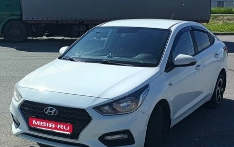 Hyundai Solaris II рестайлинг, 2017 год, 949 000 рублей, 1 фотография