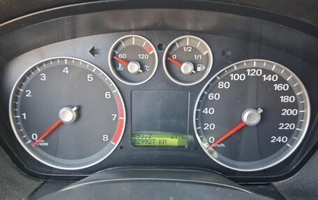Ford Focus II рестайлинг, 2006 год, 350 000 рублей, 15 фотография