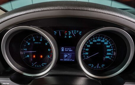 Toyota Land Cruiser 200, 2008 год, 2 499 000 рублей, 30 фотография