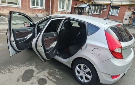 Hyundai Solaris II рестайлинг, 2012 год, 750 000 рублей, 8 фотография