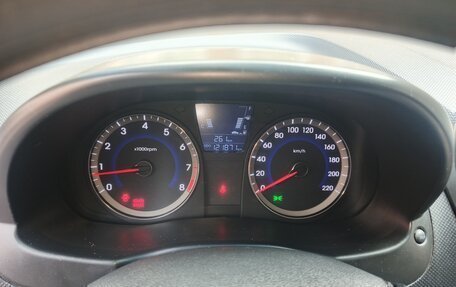 Hyundai Solaris II рестайлинг, 2012 год, 750 000 рублей, 6 фотография