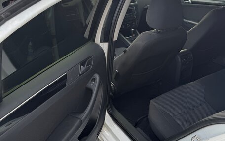 Volkswagen Jetta VI, 2018 год, 1 270 000 рублей, 11 фотография