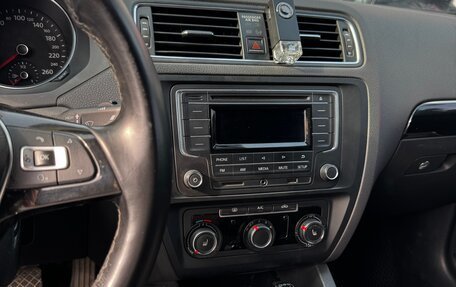 Volkswagen Jetta VI, 2018 год, 1 270 000 рублей, 17 фотография