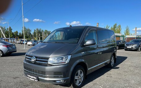 Volkswagen Caravelle T6 рестайлинг, 2019 год, 3 450 000 рублей, 6 фотография