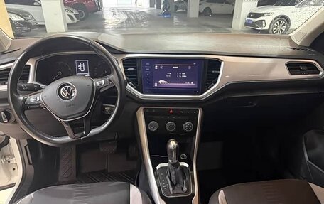 Volkswagen T-Roc I, 2022 год, 1 410 021 рублей, 8 фотография