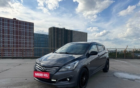 Hyundai Solaris II рестайлинг, 2015 год, 899 000 рублей, 2 фотография