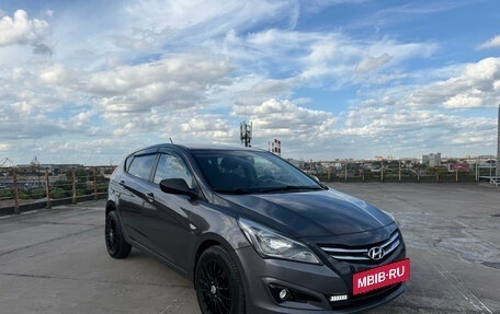 Hyundai Solaris II рестайлинг, 2015 год, 899 000 рублей, 4 фотография