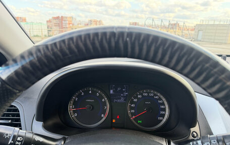 Hyundai Solaris II рестайлинг, 2015 год, 899 000 рублей, 18 фотография