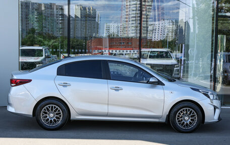 KIA Rio IV, 2021 год, 1 498 000 рублей, 5 фотография